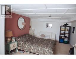 18 CARMAN STREET - 41