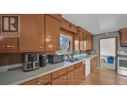 19 MONTGOMERY DRIVE - 7