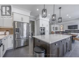 2328 HUMBERSIDE COMMON - 12