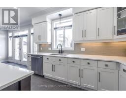 2328 HUMBERSIDE COMMON - 13