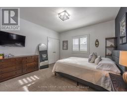 2328 HUMBERSIDE COMMON - 27