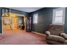 1531 HOWLAND AVENUE - 3