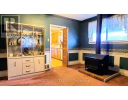 1531 HOWLAND AVENUE - 5