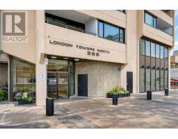 1705 - 389 DUNDAS STREET W - 17