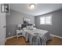 29 SASHA CRESCENT - 14