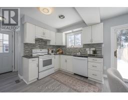 29 SASHA CRESCENT - 9