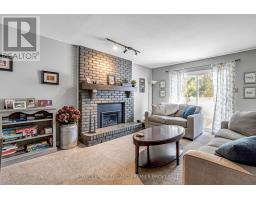 31 FOXCROFT CRESCENT - 12