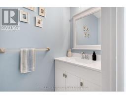 31 FOXCROFT CRESCENT - 24