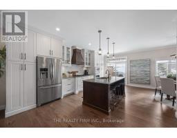 7 - 9 CADEAU TERRACE - 9