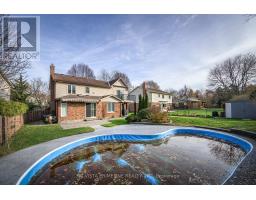 53 MERIDENE CRESCENT W - 11