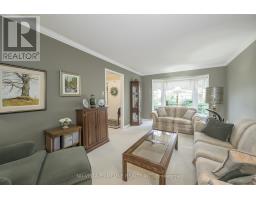 53 MERIDENE CRESCENT W - 19