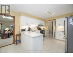 53 MERIDENE CRESCENT W - 23