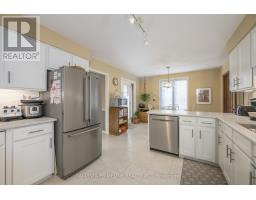 53 MERIDENE CRESCENT W - 25