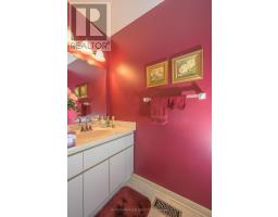 53 MERIDENE CRESCENT W - 30