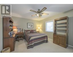 53 MERIDENE CRESCENT W - 39