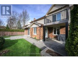 53 MERIDENE CRESCENT W - 7