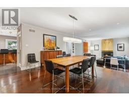 4 LINKSGATE ROAD - 12