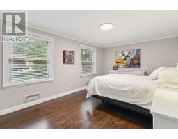 4 LINKSGATE ROAD - 27