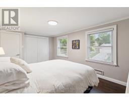 4 LINKSGATE ROAD - 28