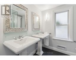 4 LINKSGATE ROAD - 29