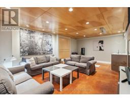 4 LINKSGATE ROAD - 37