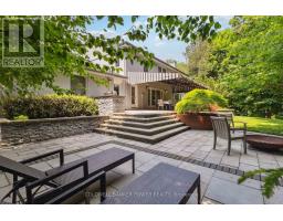 4 LINKSGATE ROAD - 41