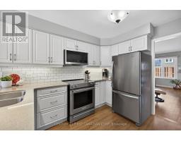 9 - 861 SHELBORNE STREET - 16