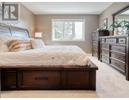 6 GREEN HEDGE LANE - 23