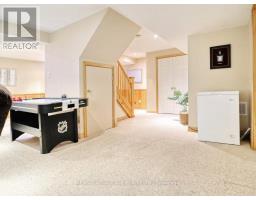 6 GREEN HEDGE LANE - 45