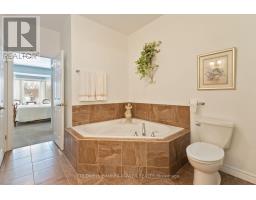 5 - 2295 KAINS ROAD - 22