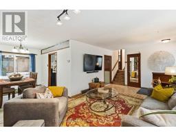 62 DEVERON CRESCENT - 14