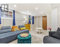 62 DEVERON CRESCENT - 32