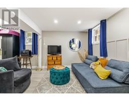 62 DEVERON CRESCENT - 33