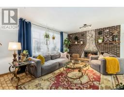 62 DEVERON CRESCENT - 8