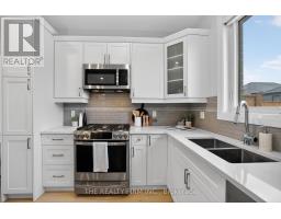 8 - 383 DAVENTRY WAY - 12