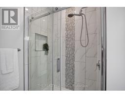 8 - 383 DAVENTRY WAY - 24