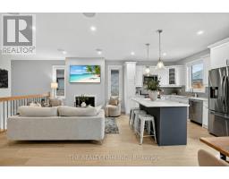 8 - 383 DAVENTRY WAY - 9