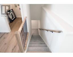 10 - 32 POSTMA CRESCENT - 30