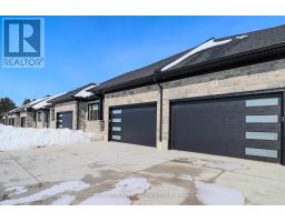 10 - 32 POSTMA CRESCENT - 42