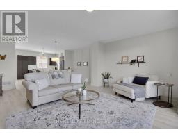 35 - 1040 CORONATION DRIVE - 18