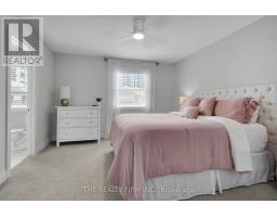 35 - 1040 CORONATION DRIVE - 23