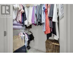 35 - 1040 CORONATION DRIVE - 28