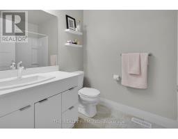 35 - 1040 CORONATION DRIVE - 29