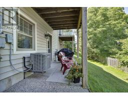 35 - 1040 CORONATION DRIVE - 37