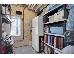 35 - 1040 CORONATION DRIVE - 6