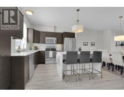 35 - 1040 CORONATION DRIVE - 8