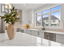 5 - 1061 EAGLETRACE DRIVE - 10