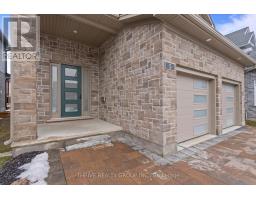 5 - 1061 EAGLETRACE DRIVE - 2