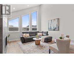 5 - 1061 EAGLETRACE DRIVE - 21