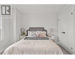 5 - 1061 EAGLETRACE DRIVE - 34